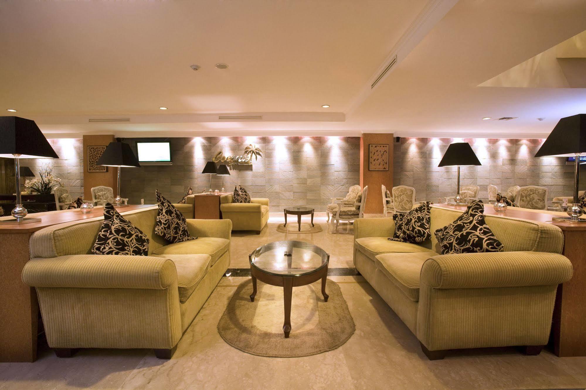 Aston Tropicana Hotel Bandung Exterior photo